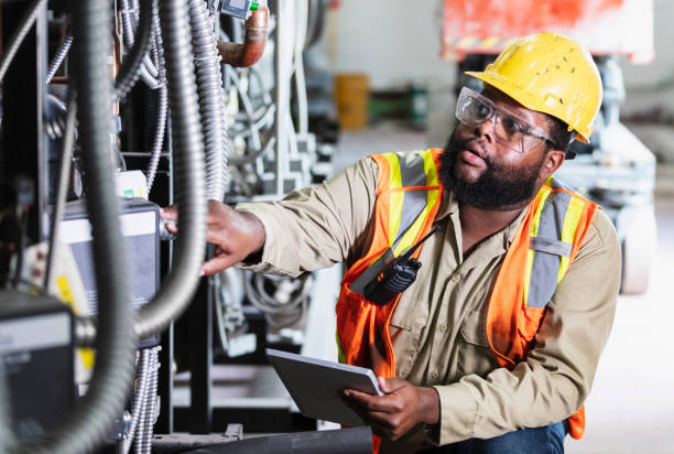 Best Affordable Emergency Electrician  in Melbourne, AR